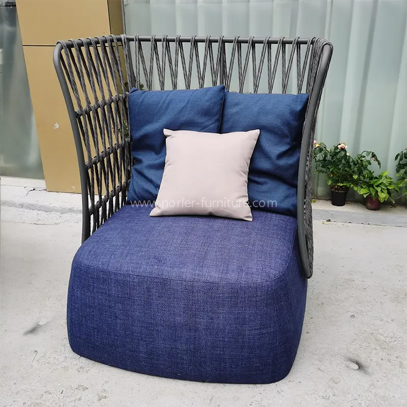 Tali bingkai aluminium moden menenun sofa kusyen biru