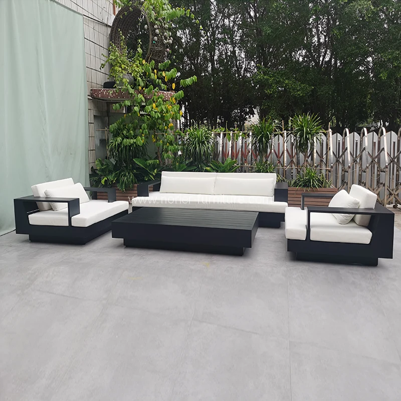 Bingkai aluminium hitam minimalis moden