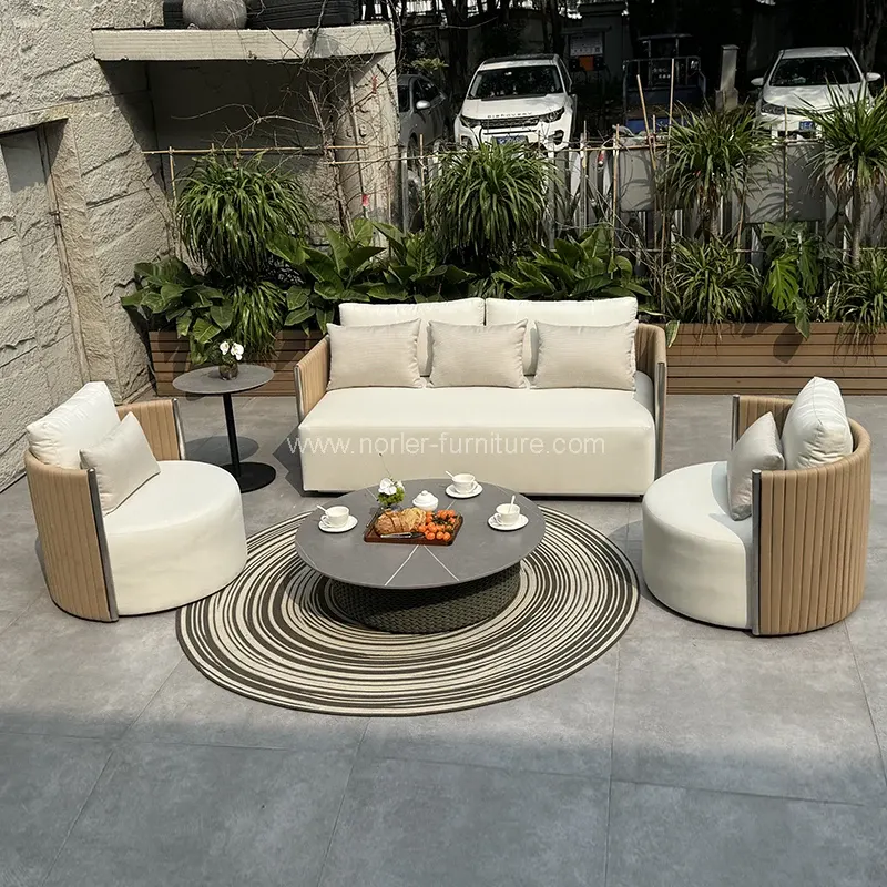 Sofa bingkai aluminium tali moden