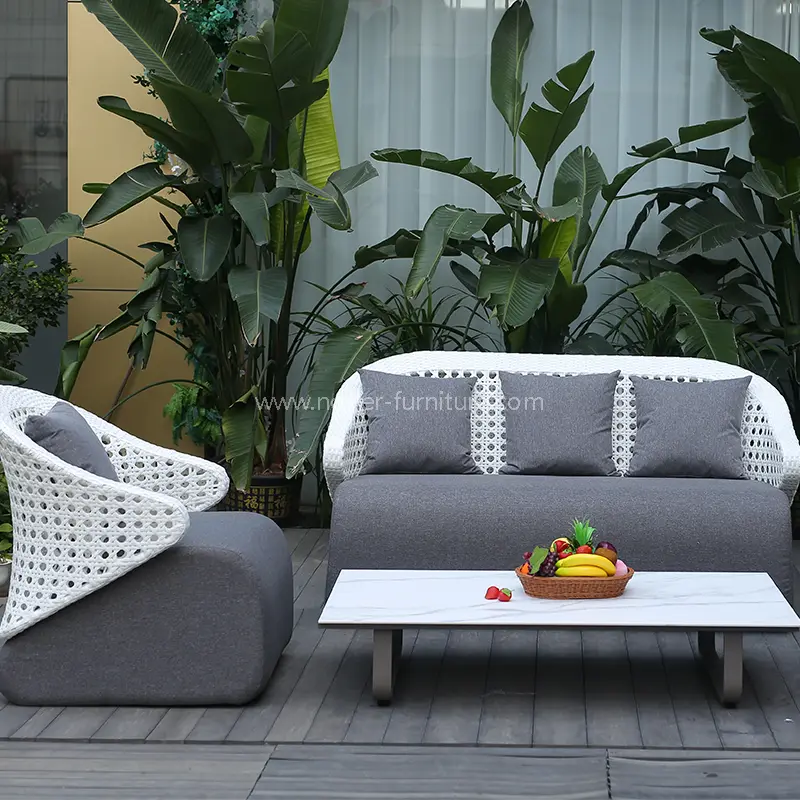 Bingkai aluminium luar tangan putih tenunan rotan sofa